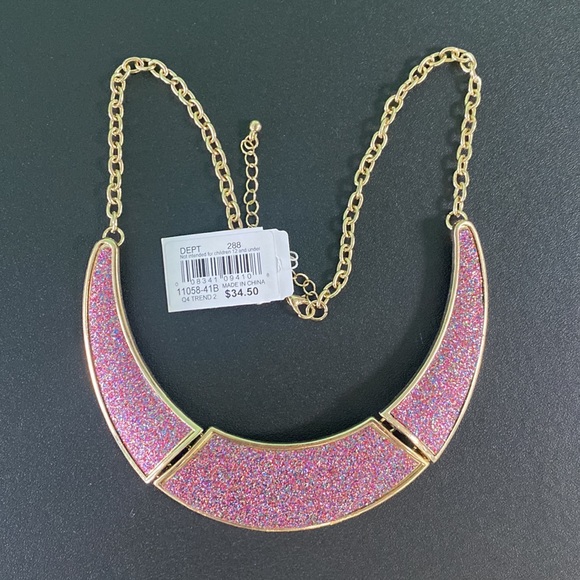 NWT CLEARANCE Christmas Holiday Macy’s Half Moon Crescent Necklace - Pink - Picture 2 of 3